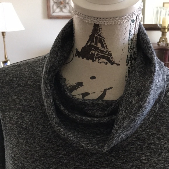 Super comfy top by Max Studio NWT - Picture 4 of 7